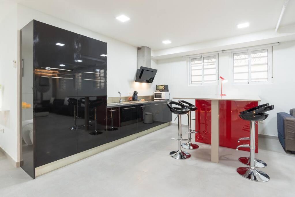 Incredible Luxury Location In Puerto Banus Beach For Families Marbella Exterior foto