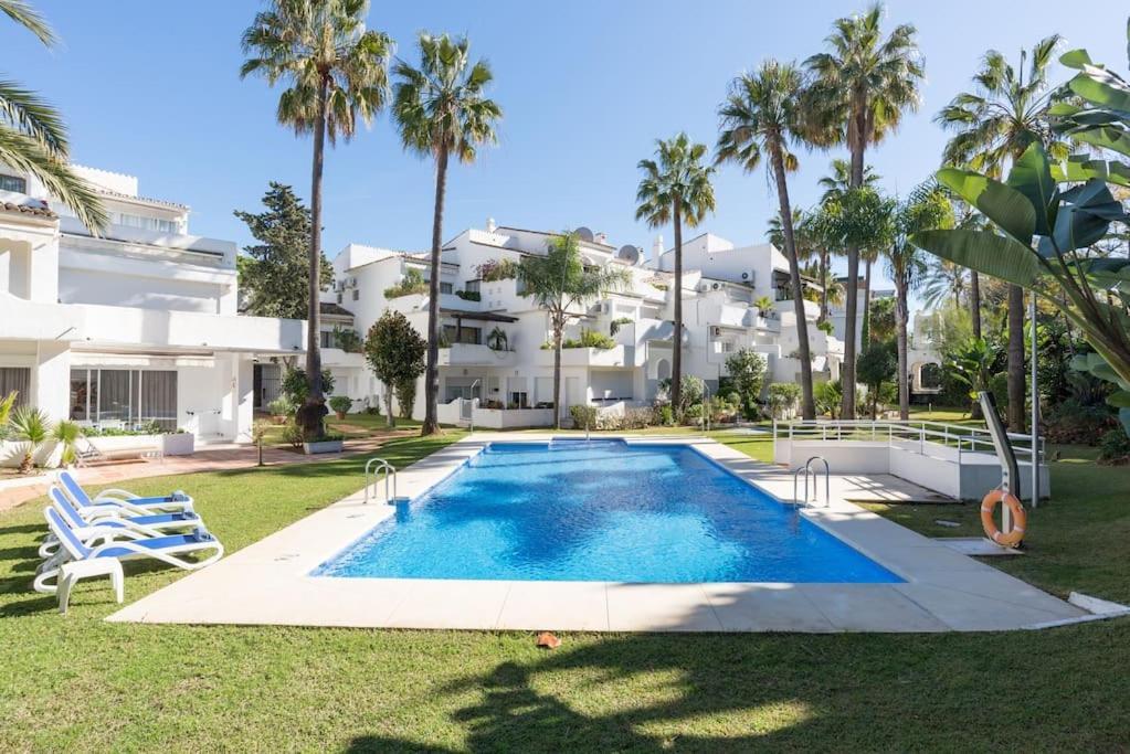 Incredible Luxury Location In Puerto Banus Beach For Families Marbella Exterior foto