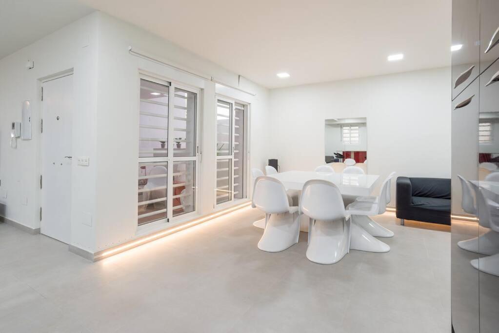 Incredible Luxury Location In Puerto Banus Beach For Families Marbella Exterior foto